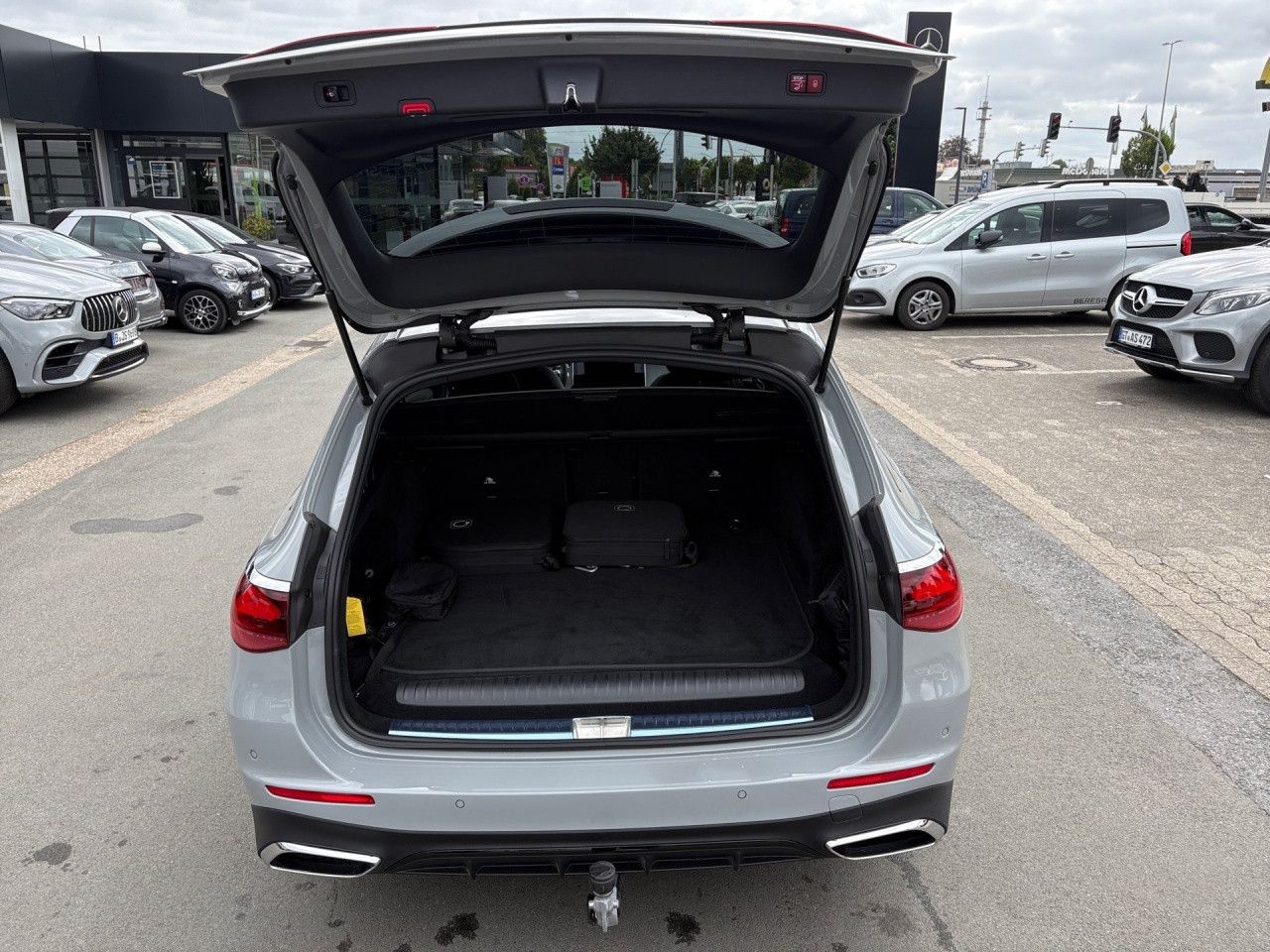 Mercedes-Benz E-Klasse – Bild 11