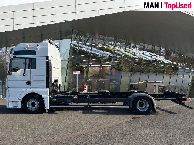 MAN TGX 18.470 4X2 LL INTARDER/AHK/XENON/STANDKLIMA 9