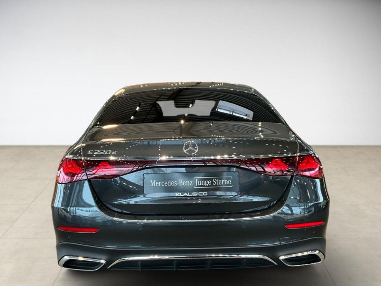 Mercedes-Benz E-Klasse – Bild 7