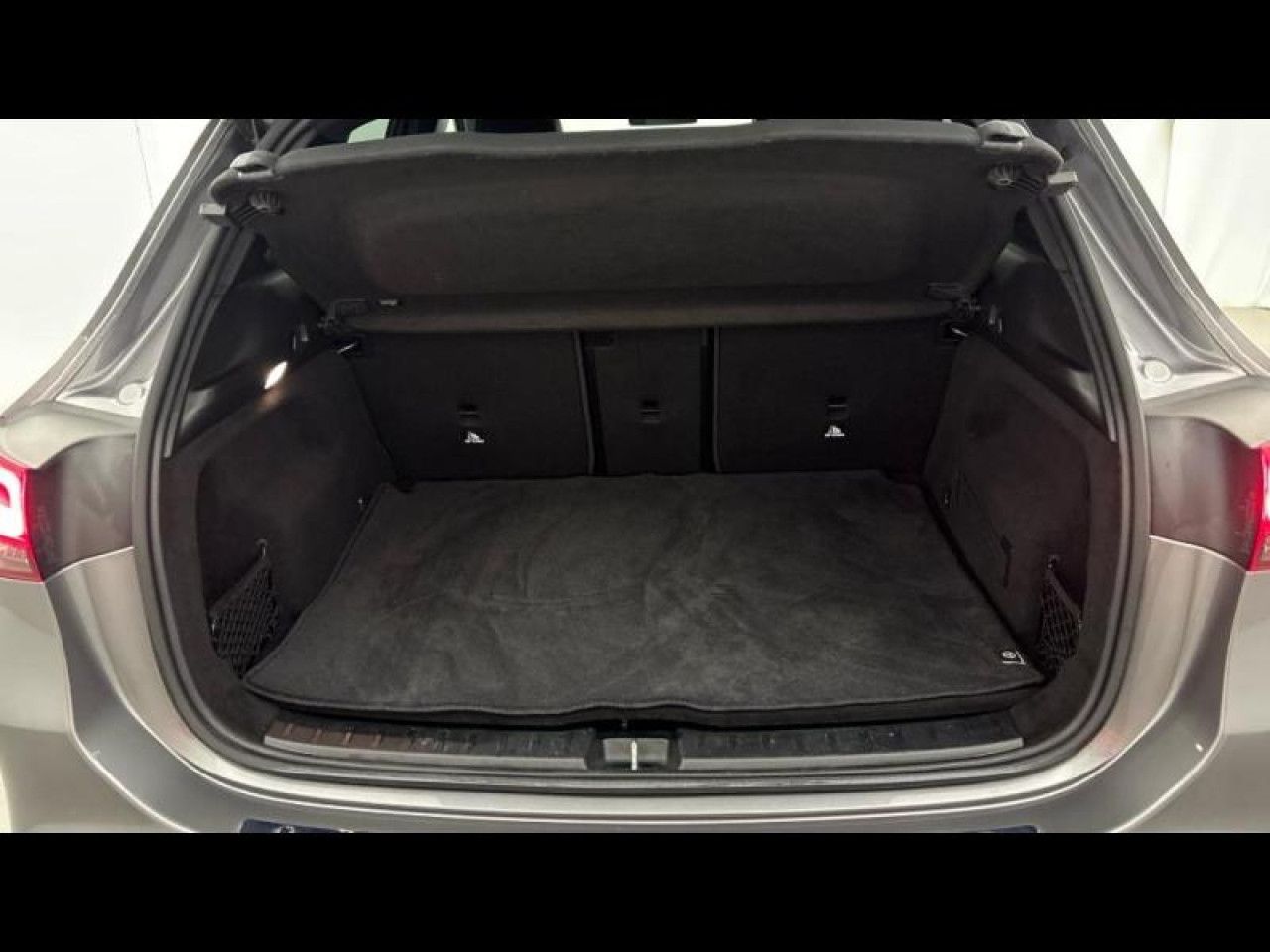 Photo du v&eacute;hicule 14 / 18