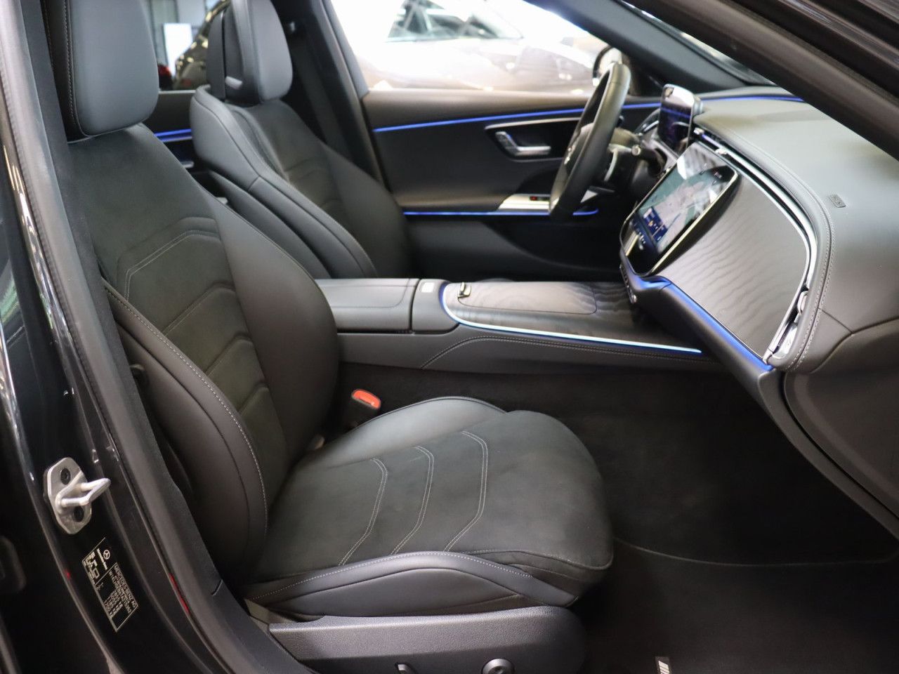Mercedes-Benz E-Klasse – Bild 29