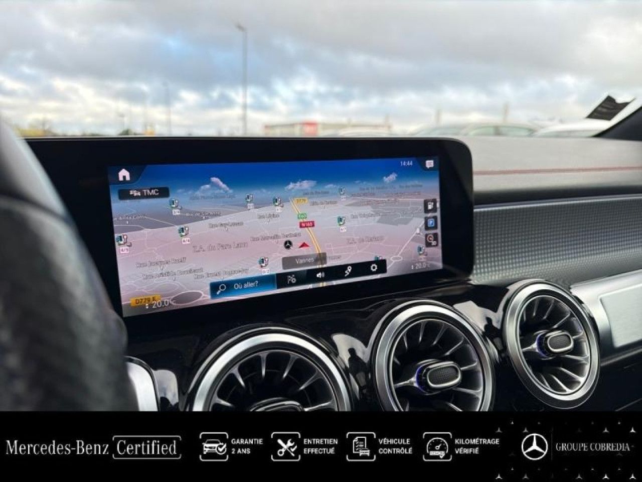 Photo du v&eacute;hicule 16 / 18