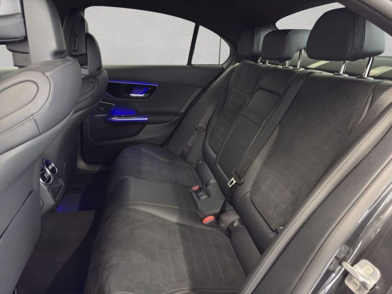Mercedes-Benz C-Klasse – Bild 15