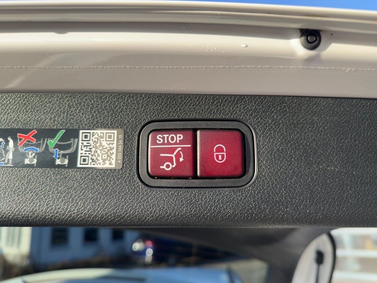 Mercedes-Benz E-Klasse – Bild 18