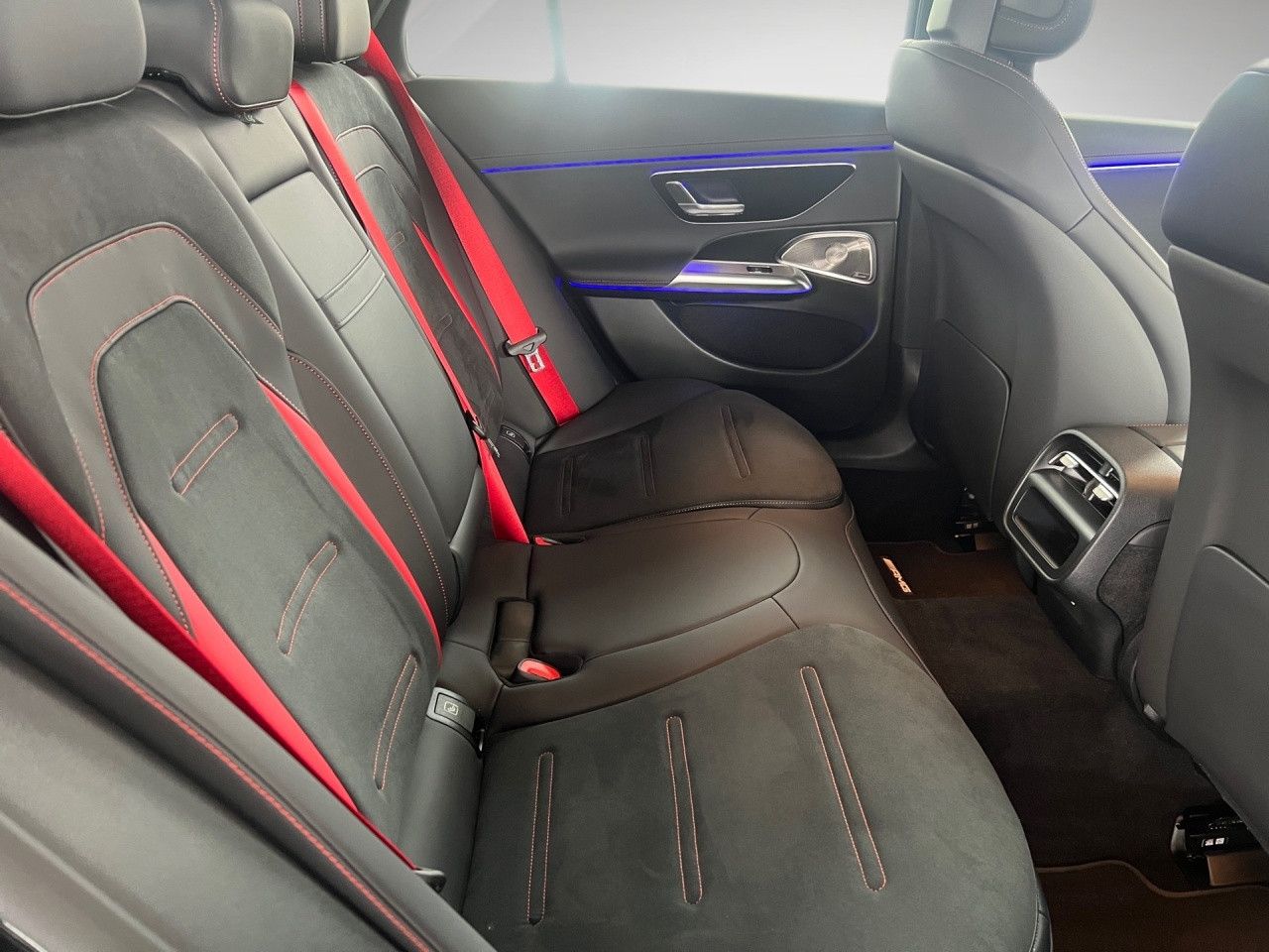 Mercedes-Benz E-Klasse – Bild 23