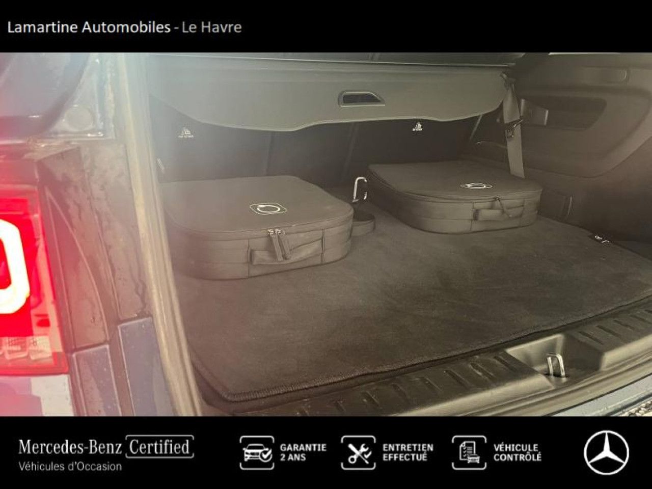 Photo du v&eacute;hicule 10 / 18