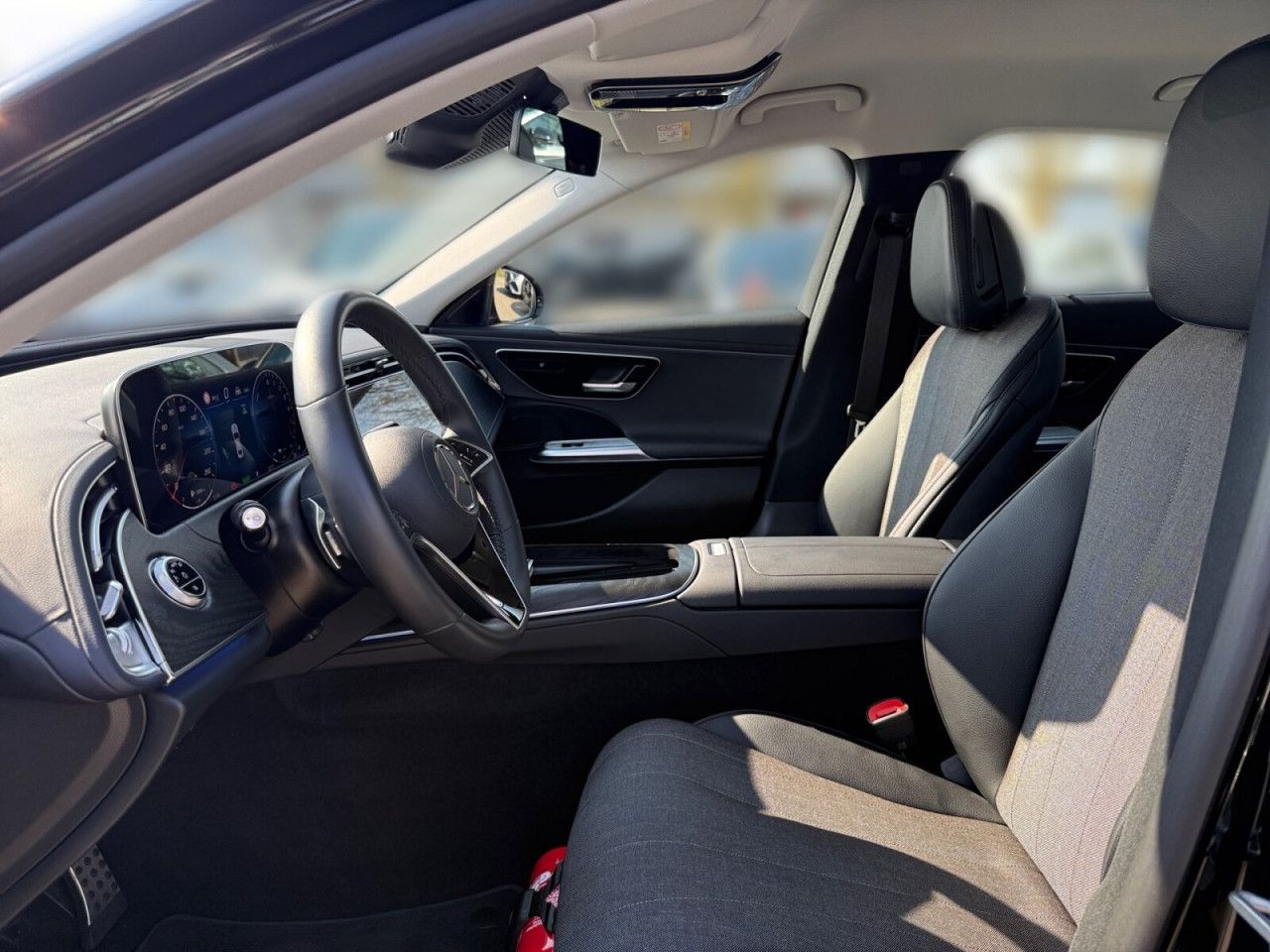 Mercedes-Benz E-Klasse – Bild 7