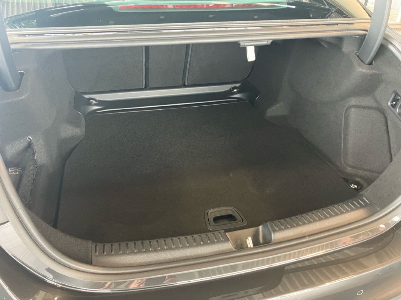 Mercedes-Benz E-Klasse – Bild 7