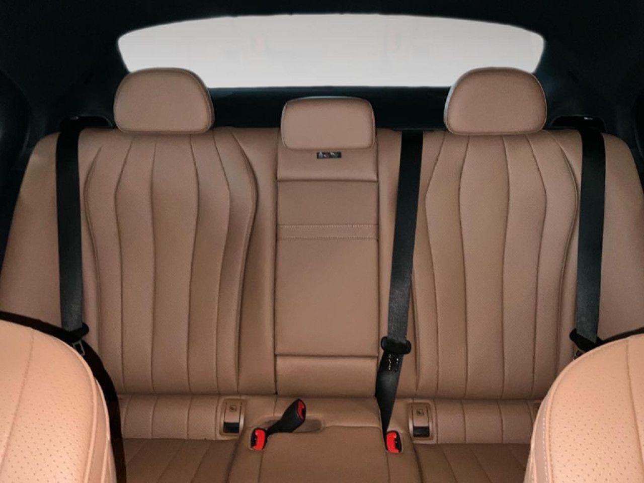 Mercedes-Benz E-Klasse – Bild 14