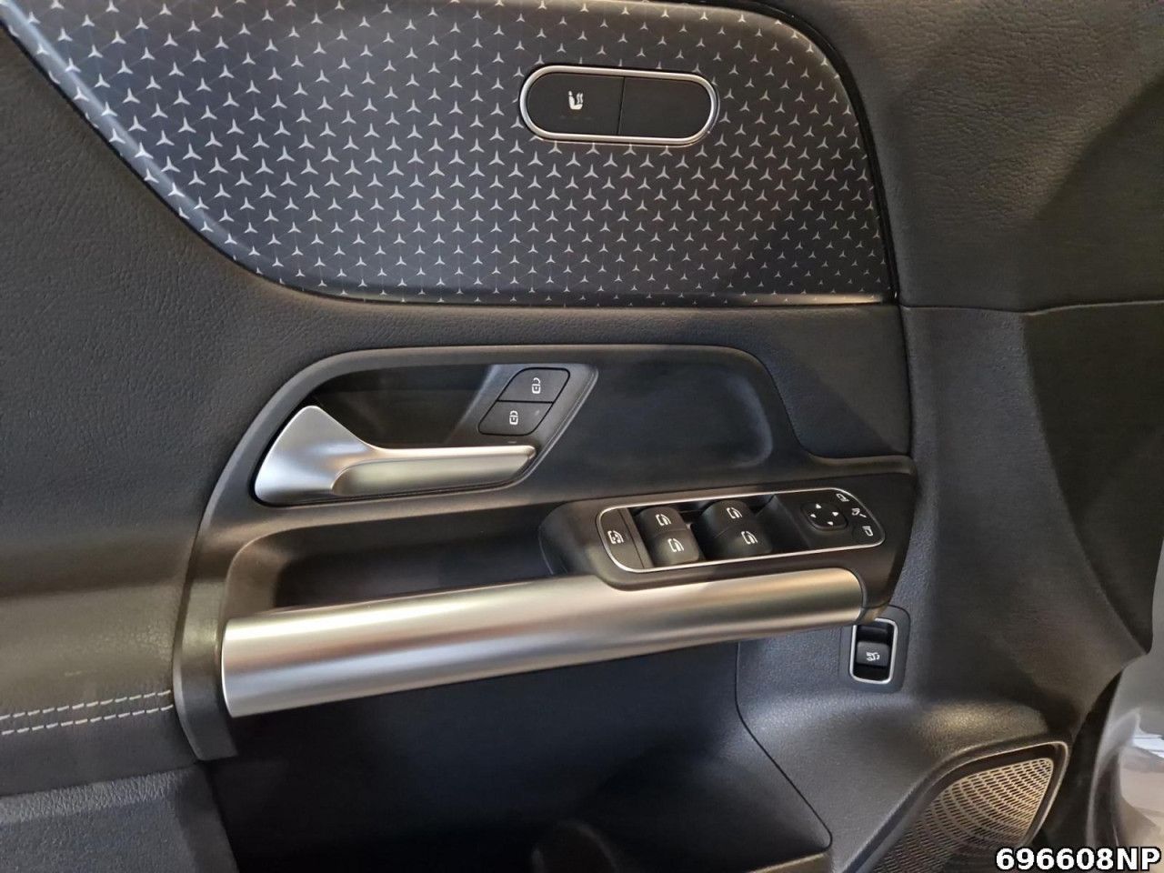 Fahrzeugbild 13 / 15