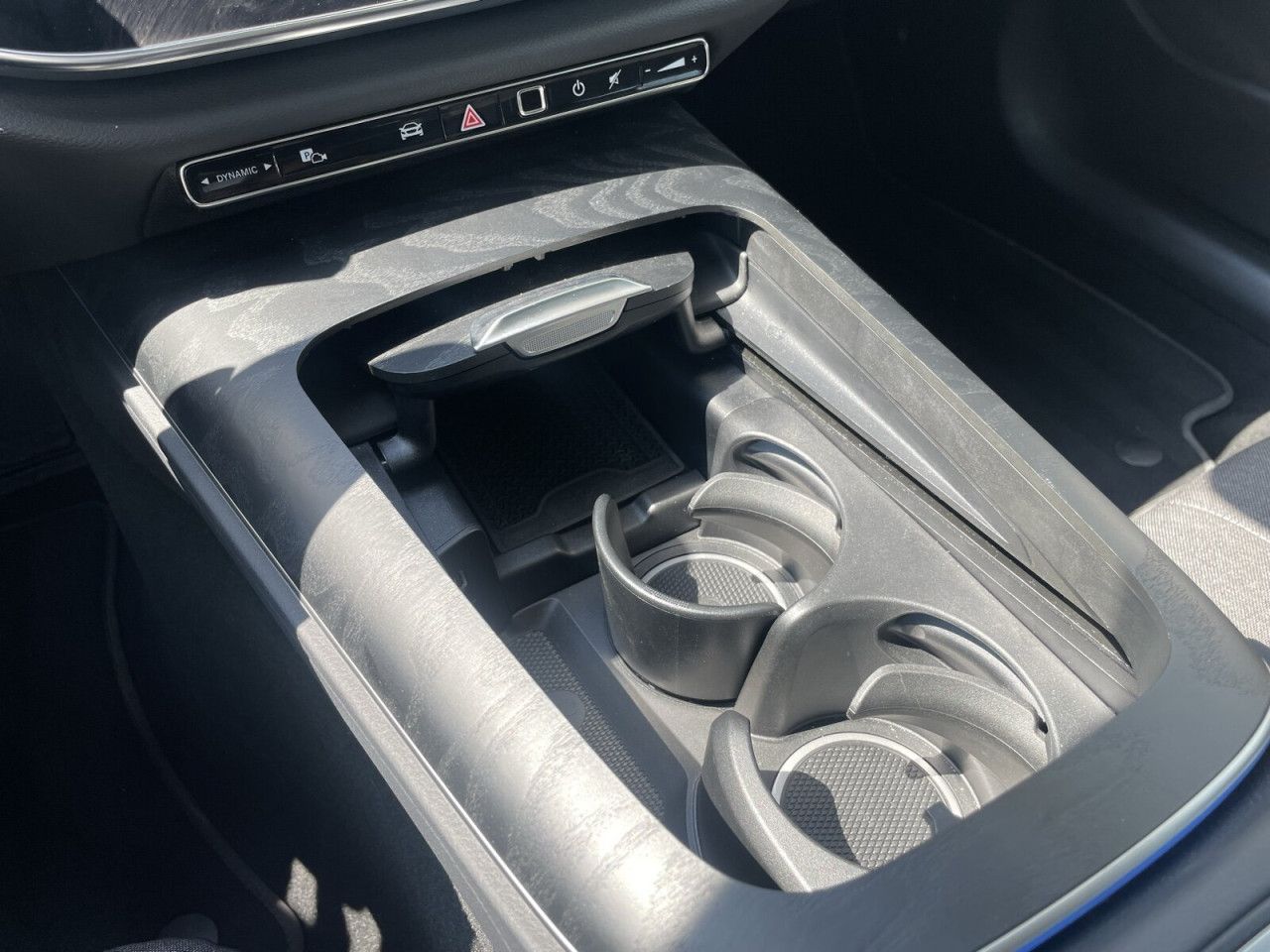 Mercedes-Benz E-Klasse – Bild 23