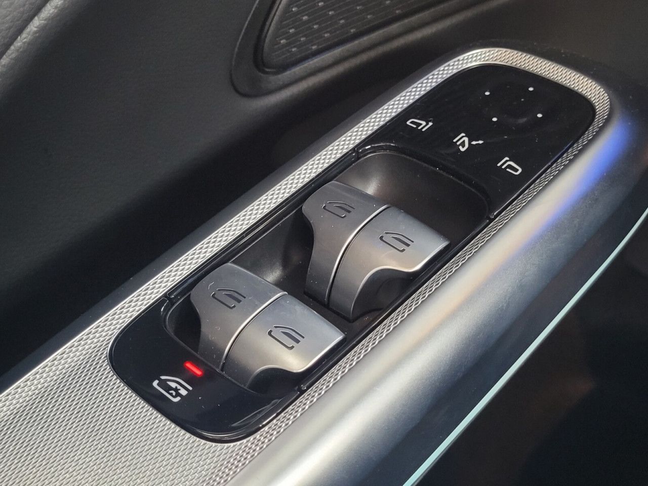 Mercedes-Benz E-Klasse – Bild 20