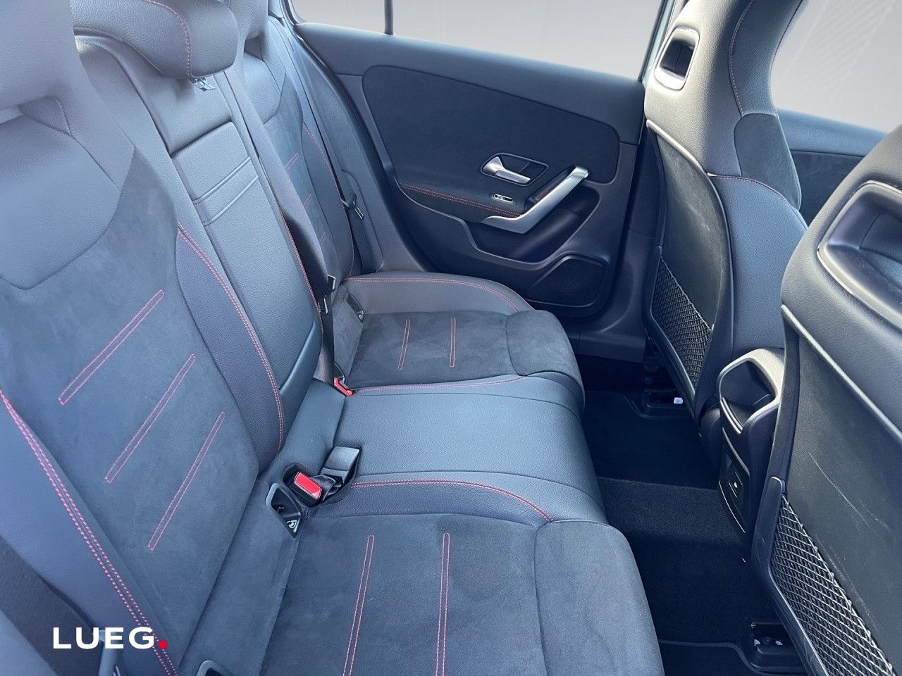 Fahrzeugbild 12 / 17