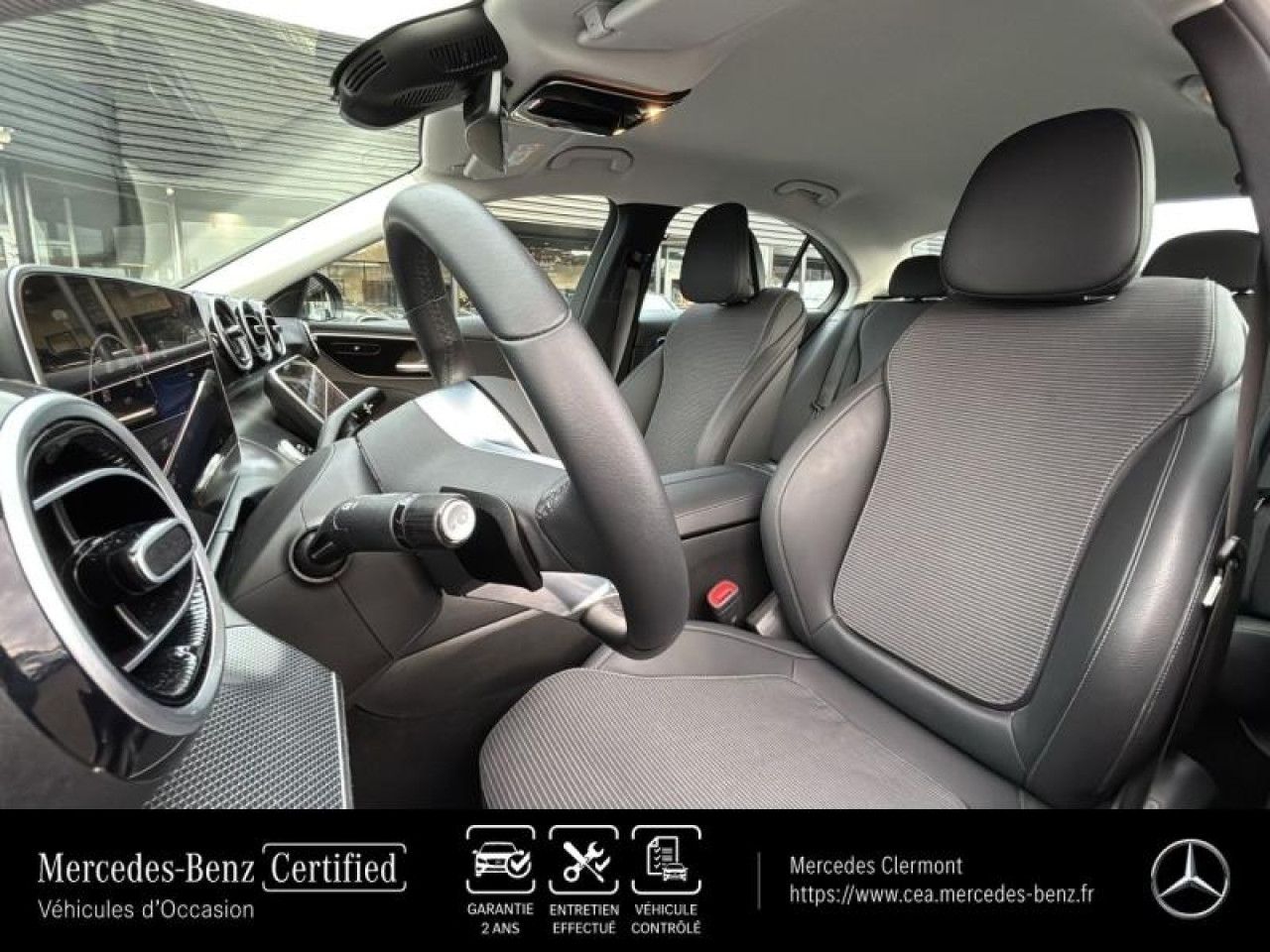 Photo du v&eacute;hicule 9 / 18