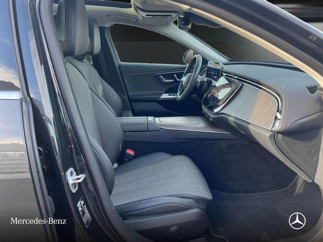 Mercedes-Benz E-Klasse – Bild 16