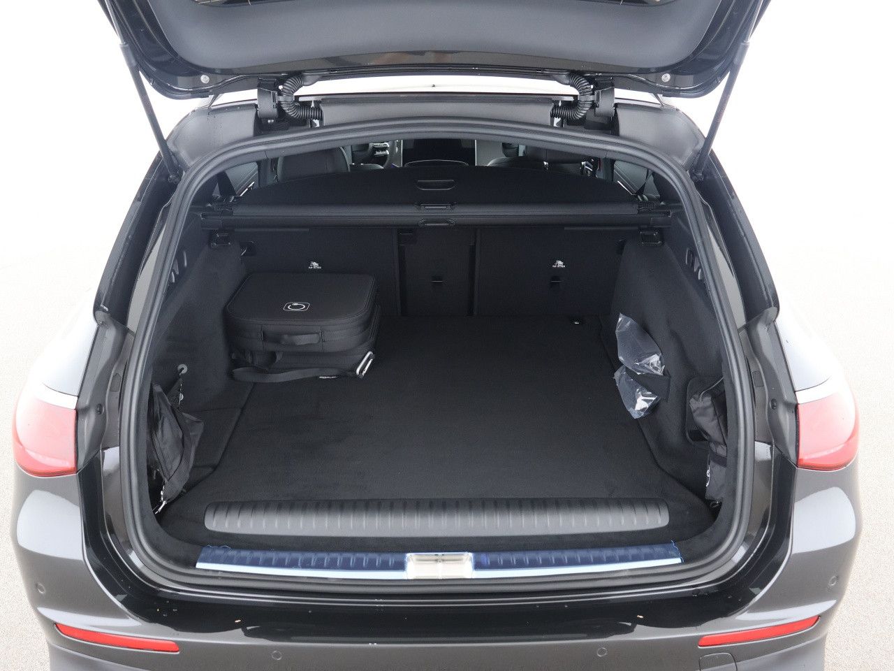 Mercedes-Benz E-Klasse – Bild 15