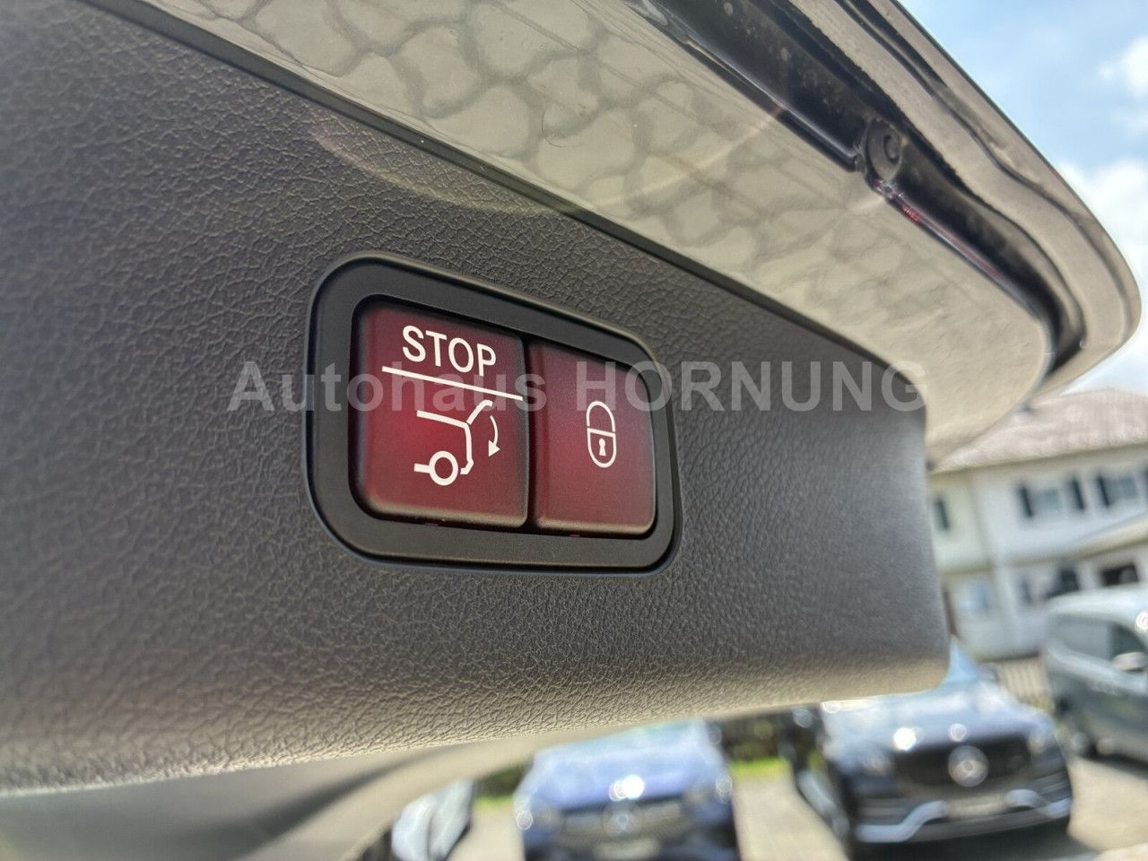Mercedes-Benz E-Klasse – Bild 8
