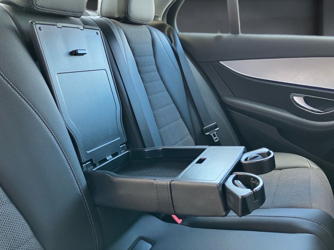 Mercedes-Benz E-Klasse – Bild 3