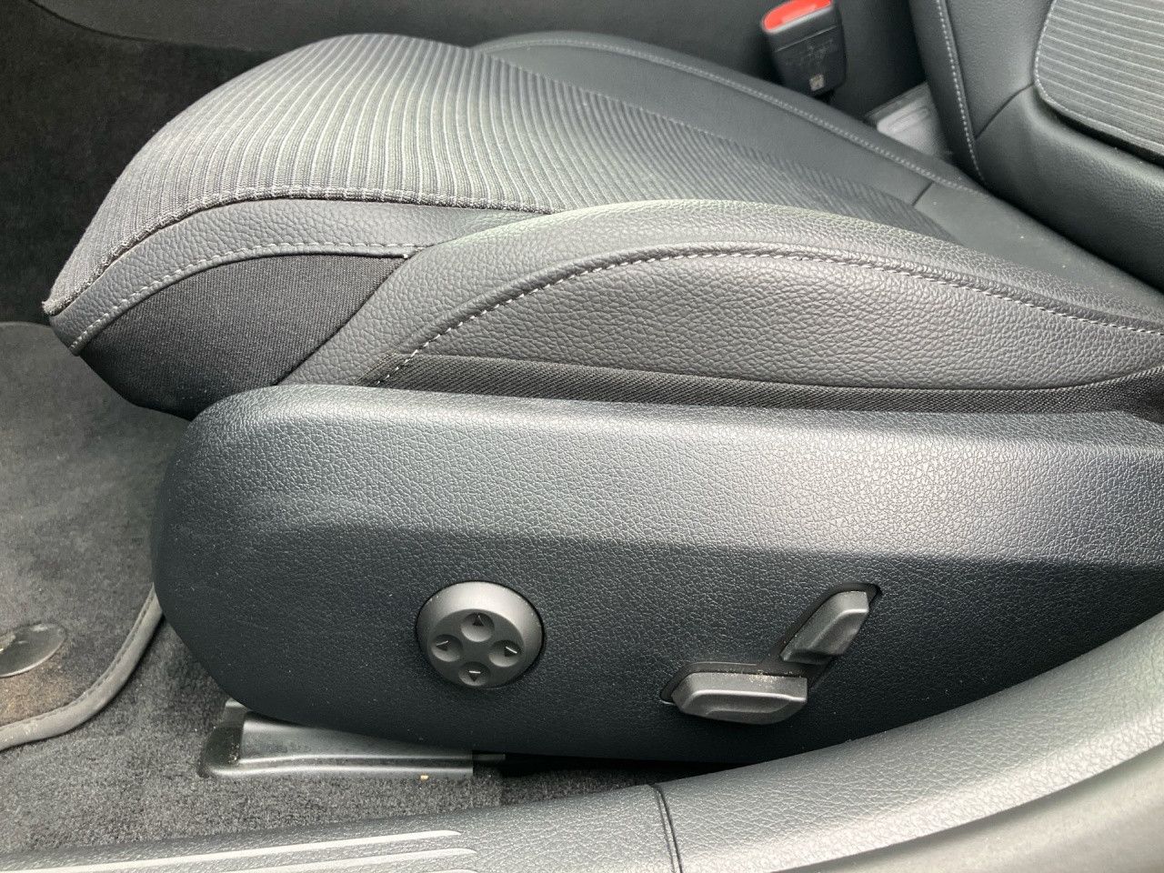 Mercedes-Benz C-Klasse – Bild 21