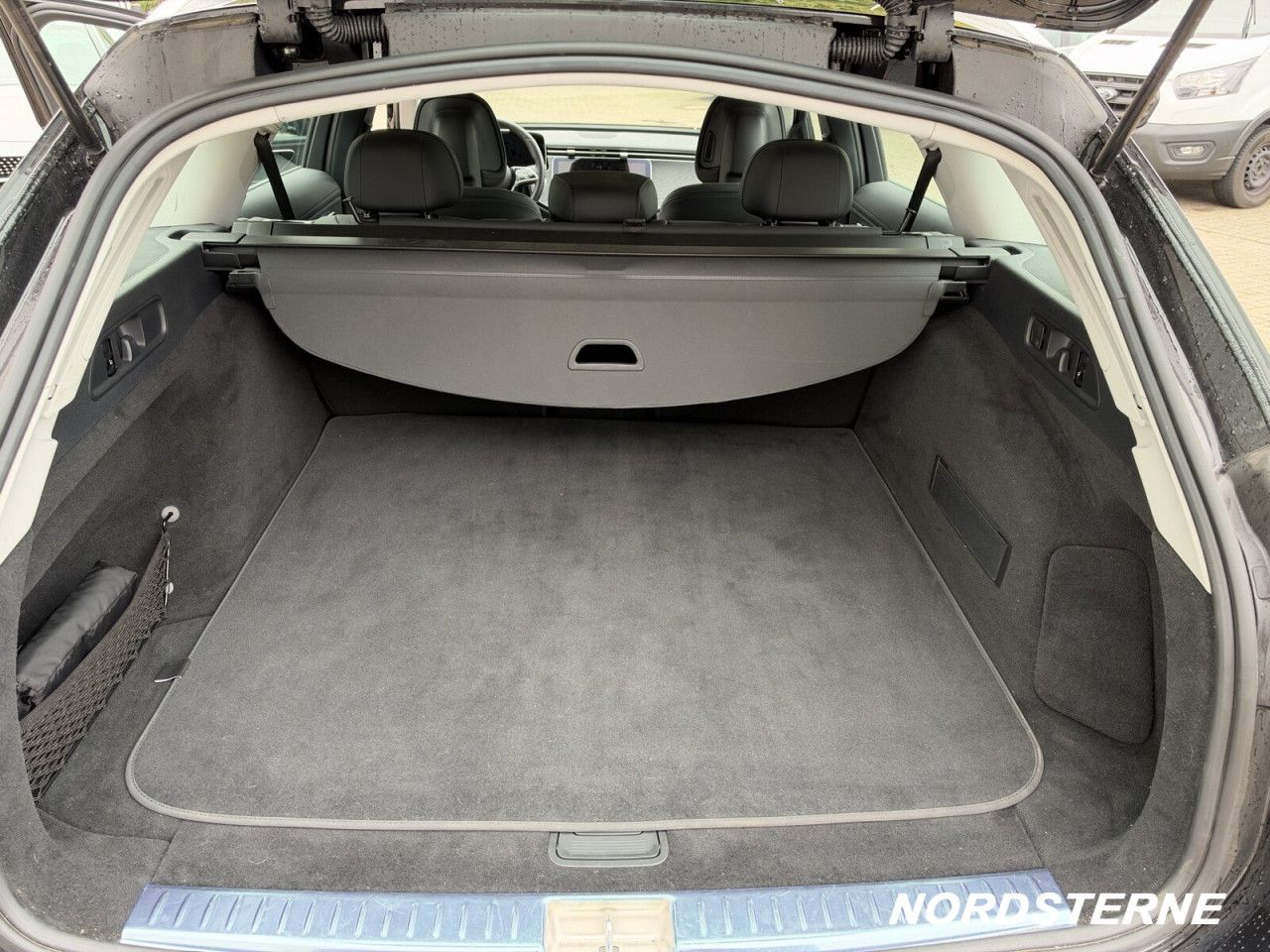 Mercedes-Benz E-Klasse – Bild 7