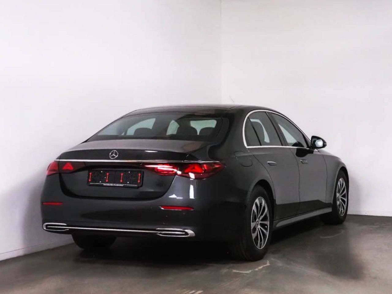 Mercedes-Benz E-Klasse – Bild 12