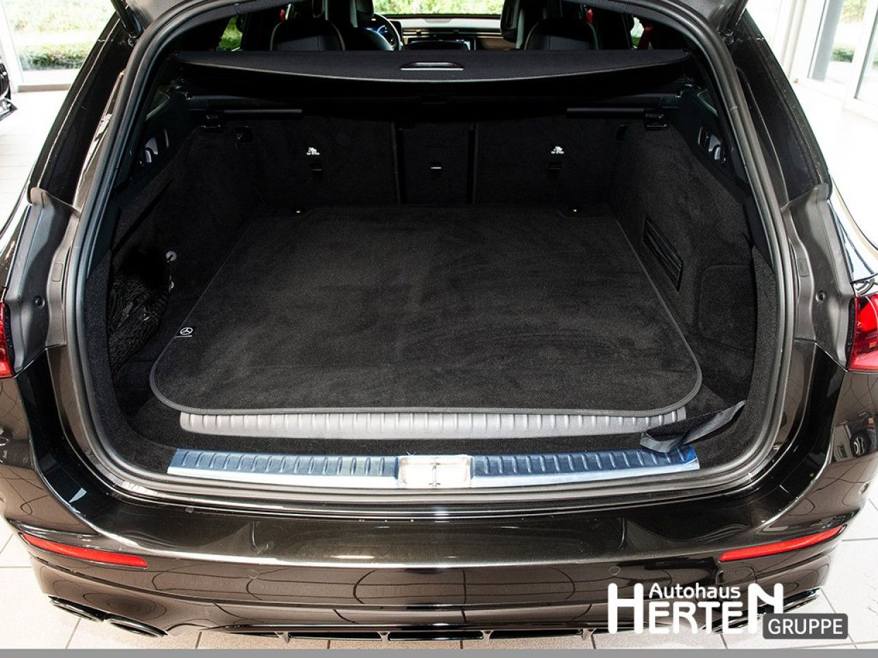 Mercedes-Benz E-Klasse – Bild 15