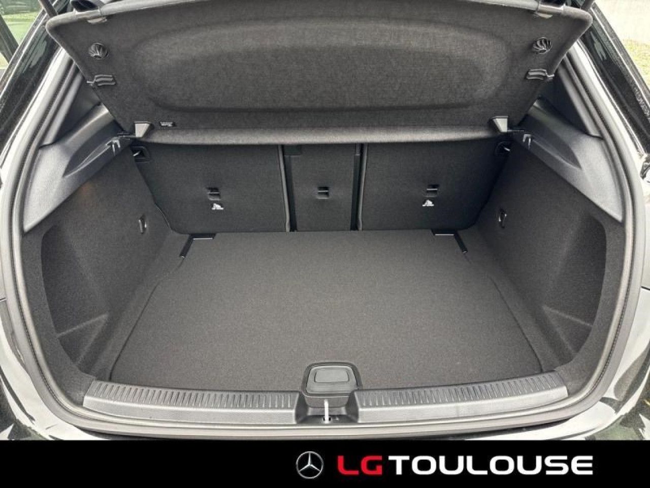 Photo du v&eacute;hicule 12 / 18