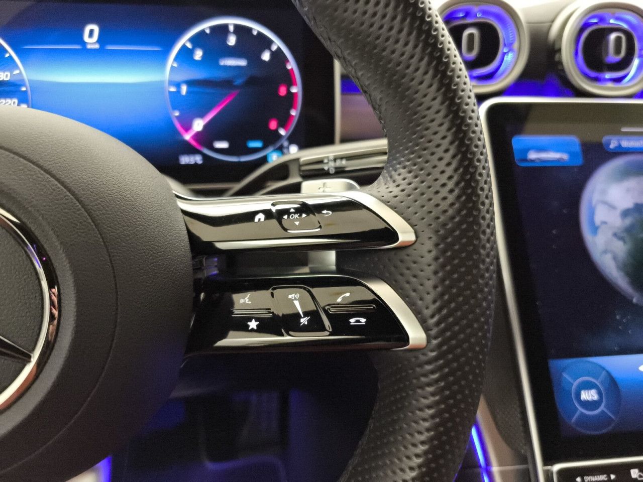 Mercedes-Benz C-Klasse – Bild 17