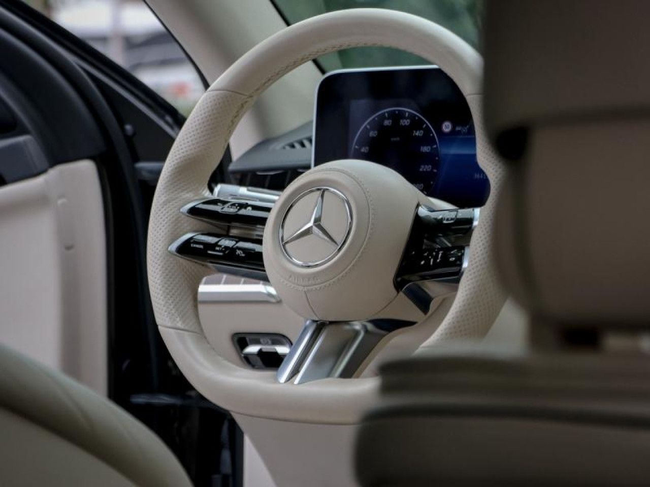 Photo du v&eacute;hicule 12 / 18