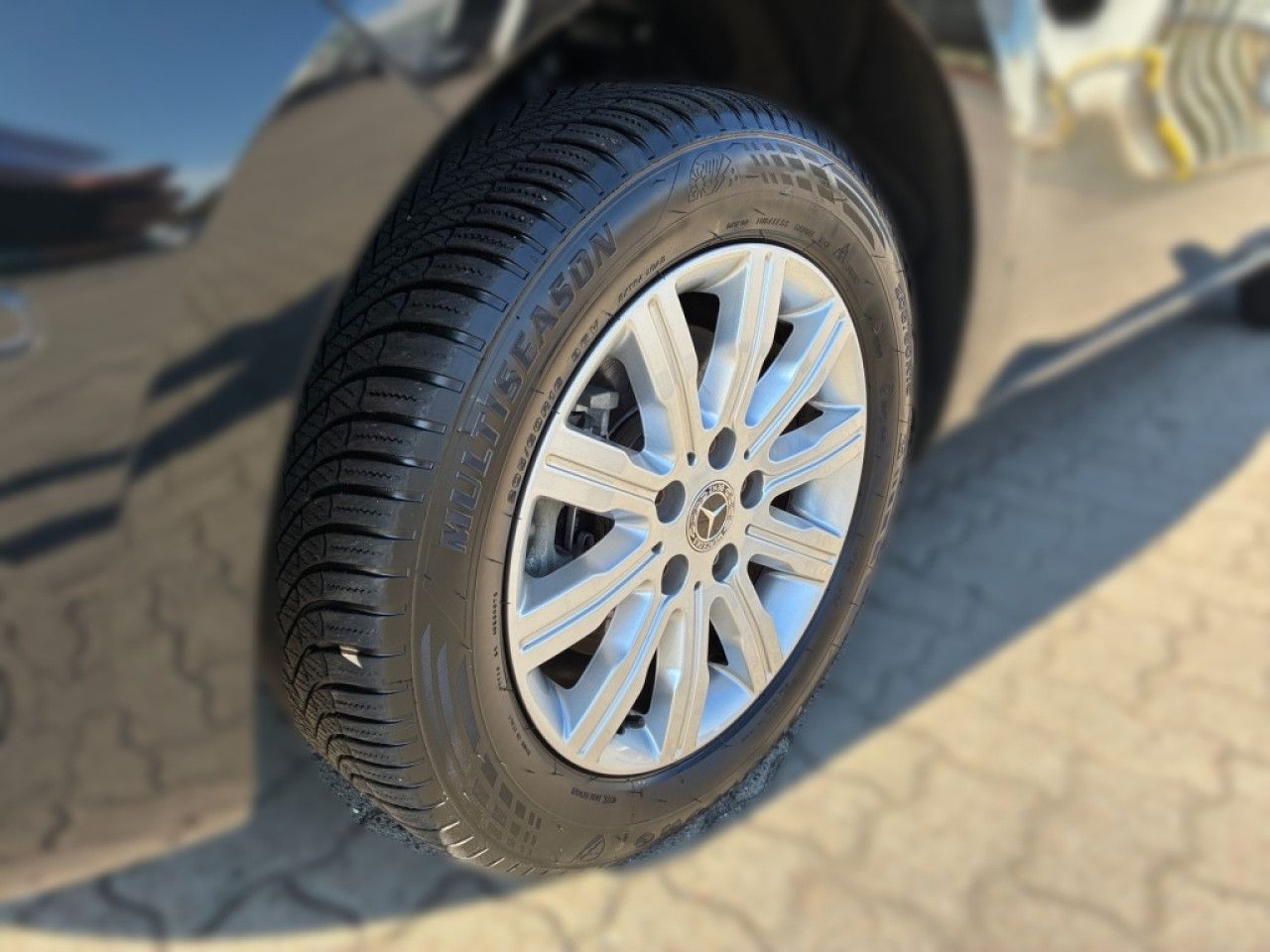 Mercedes-Benz EQT – Bild 3