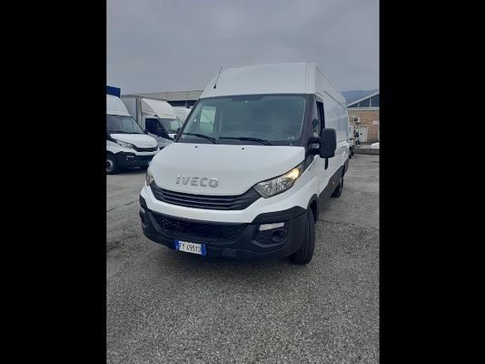 Vehicle image 16 / 20