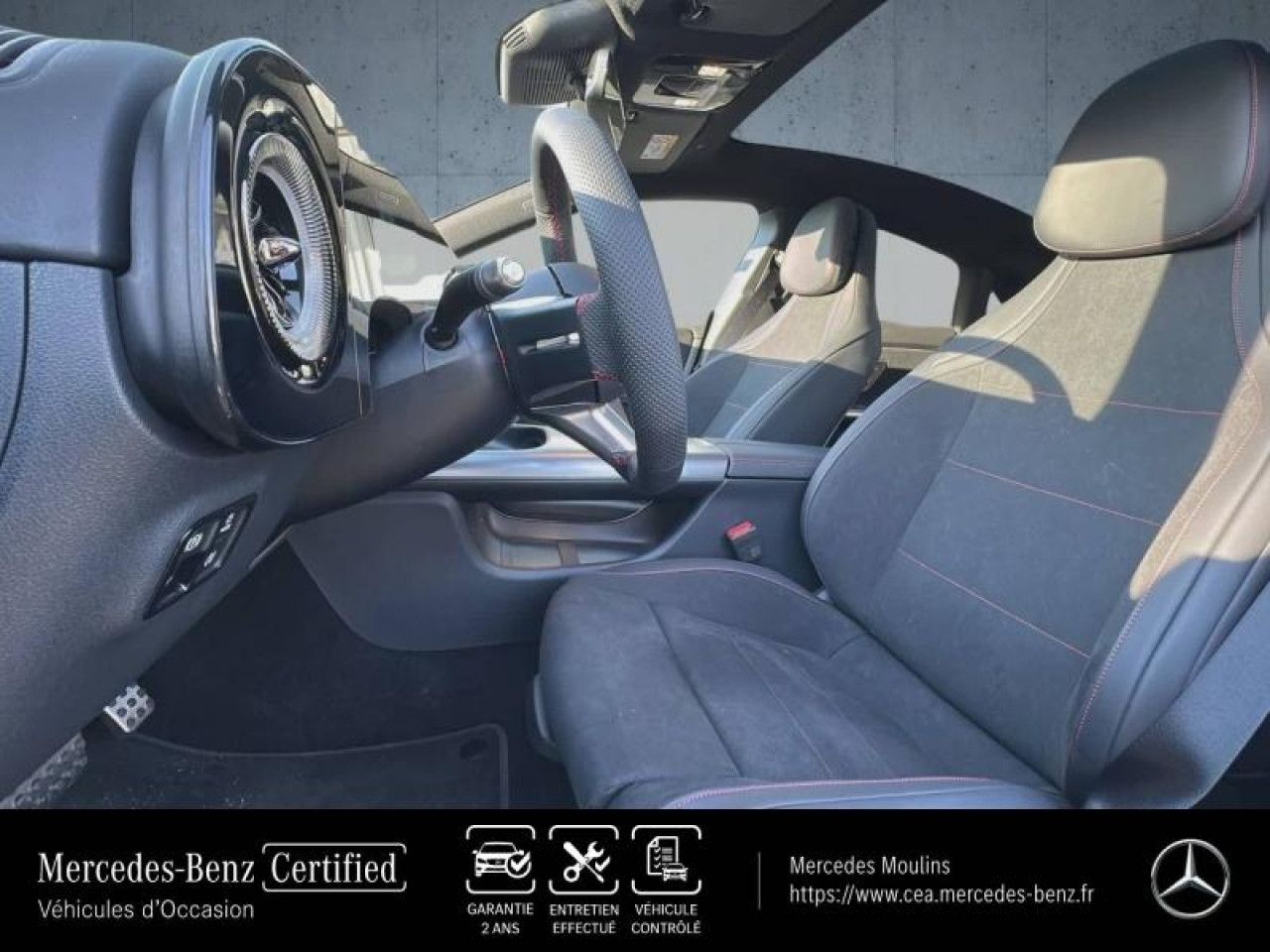 Photo du v&eacute;hicule 13 / 18