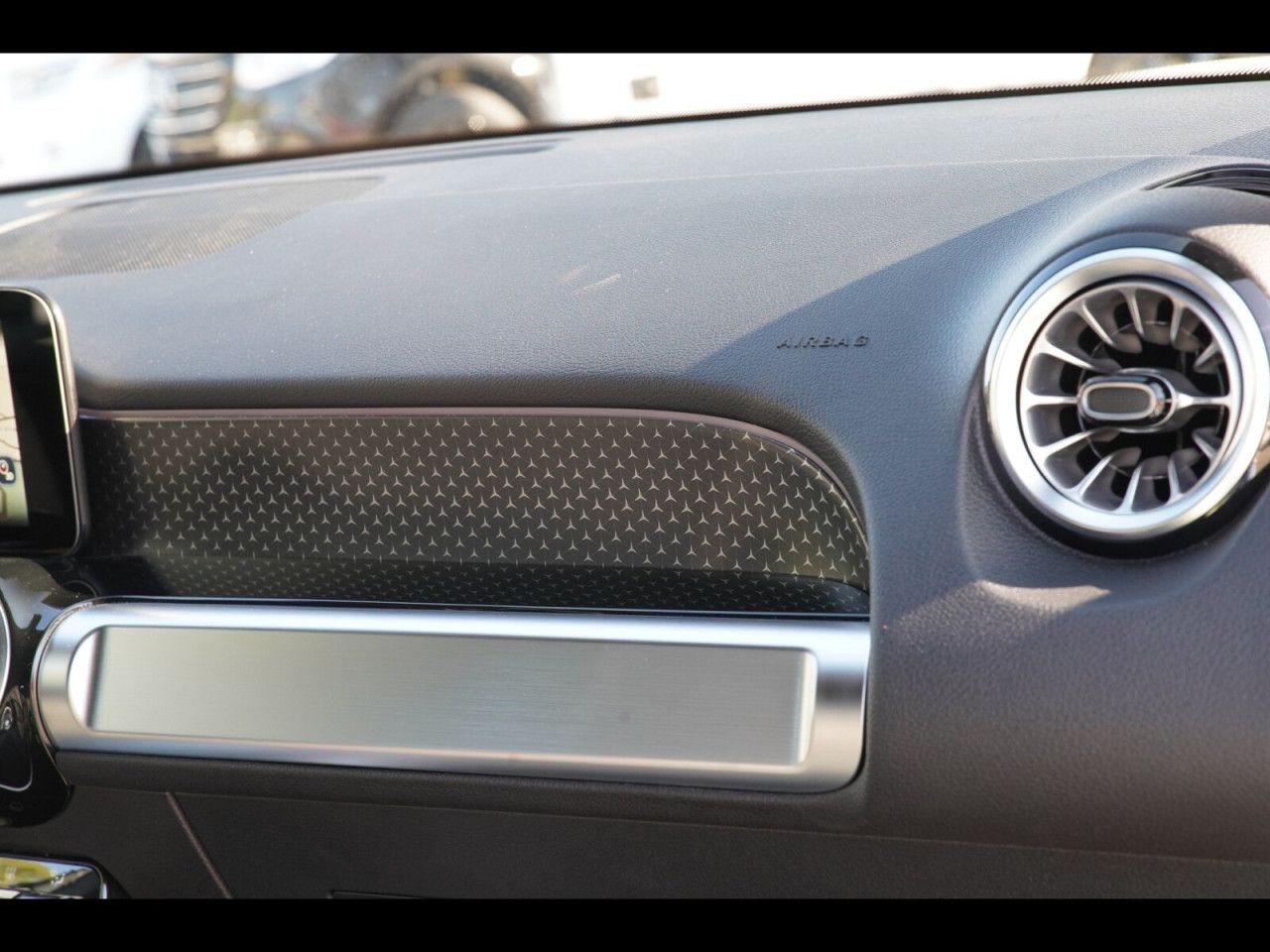 Mercedes-Benz EQB – Bild 23
