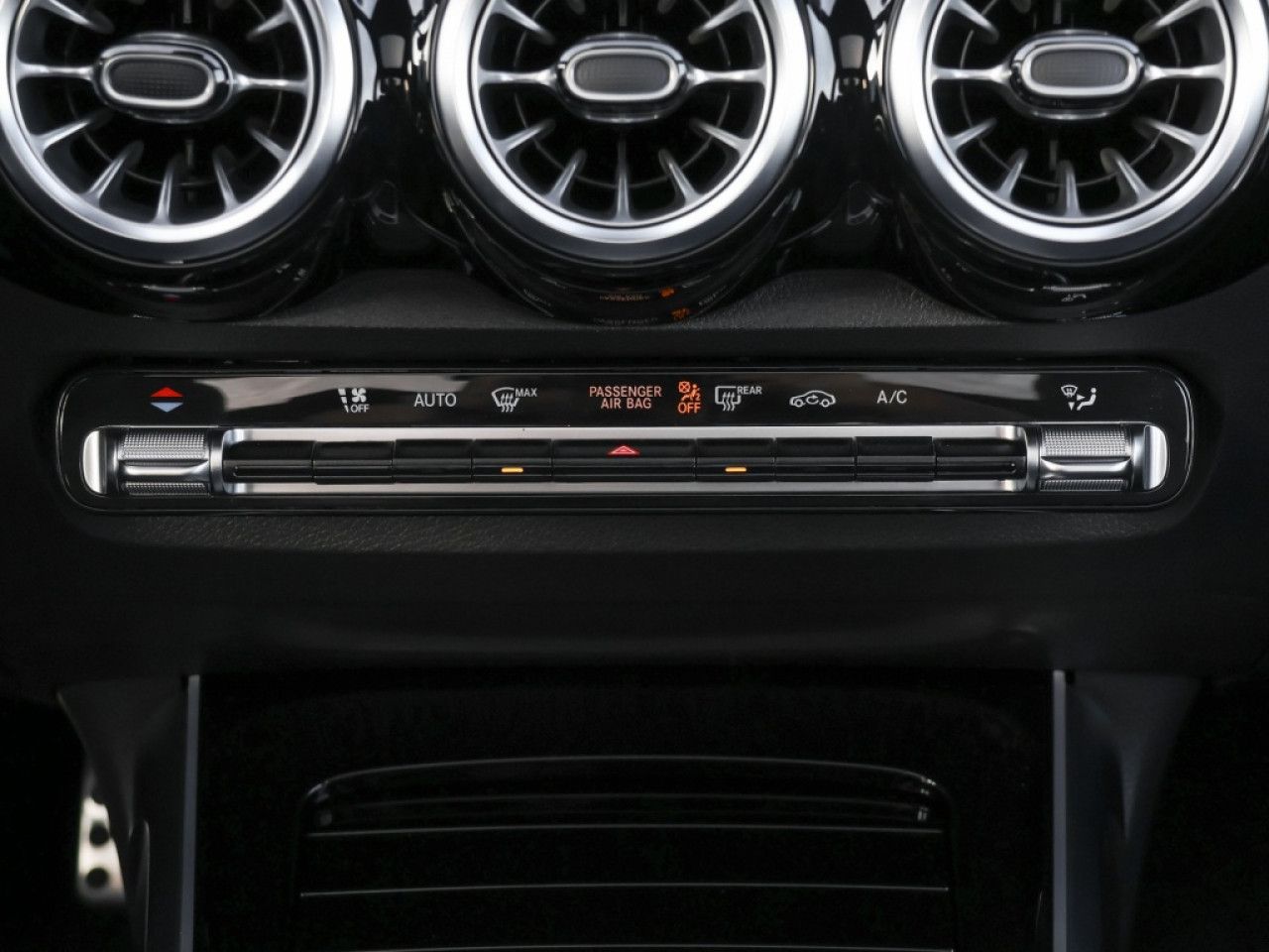 Mercedes-Benz GLB – Bild 10