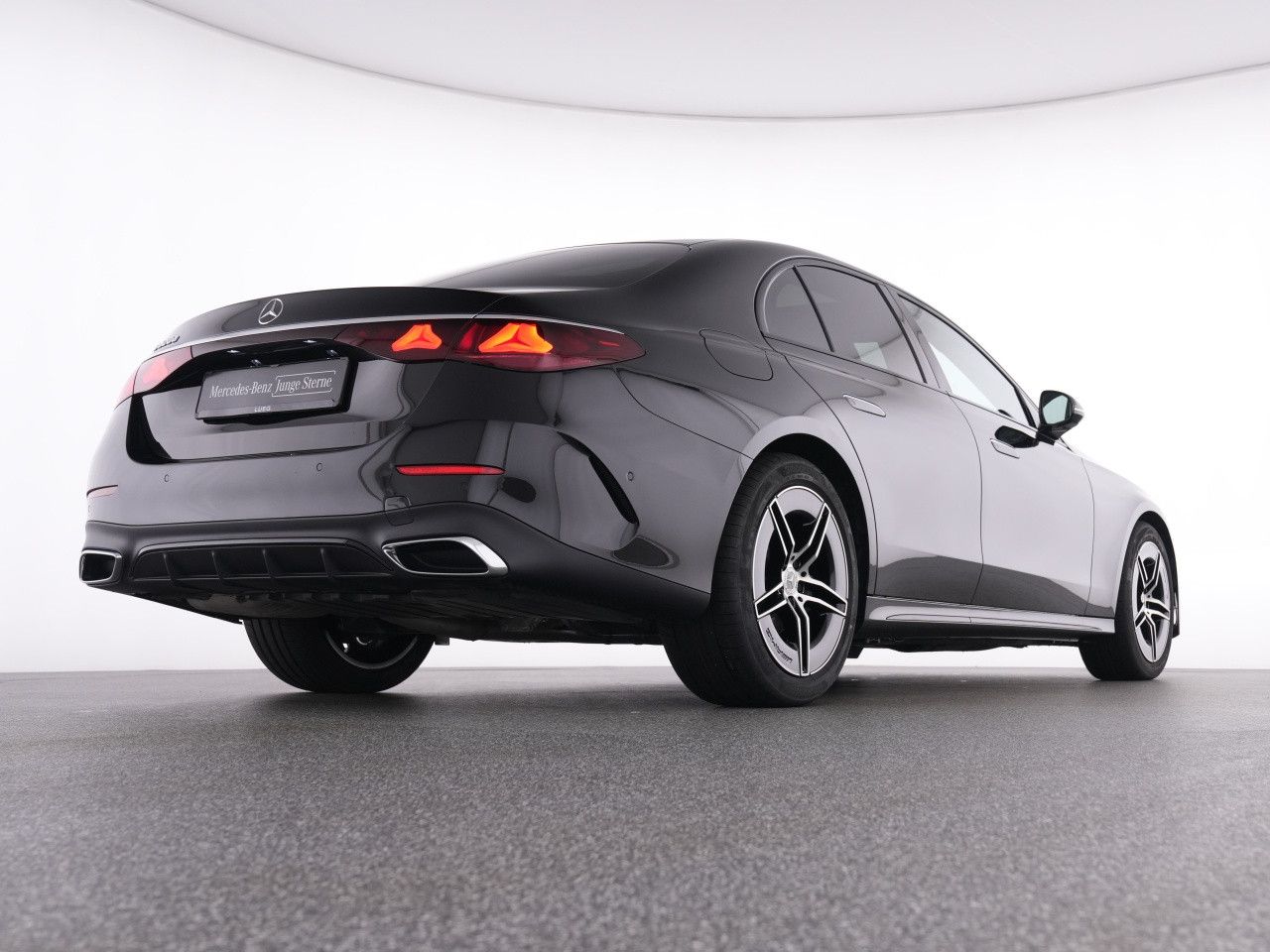 Mercedes-Benz E-Klasse – Bild 7