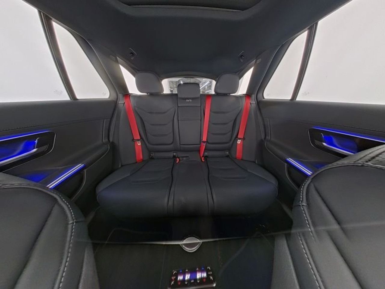 Mercedes-Benz C-Klasse – Bild 10