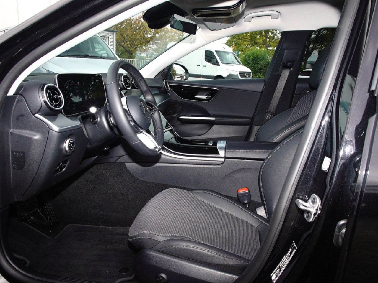 Mercedes-Benz C-Klasse – Bild 9