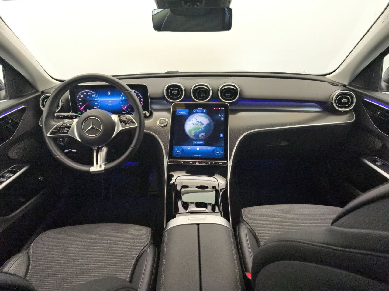 Mercedes-Benz C-Klasse – Bild 18