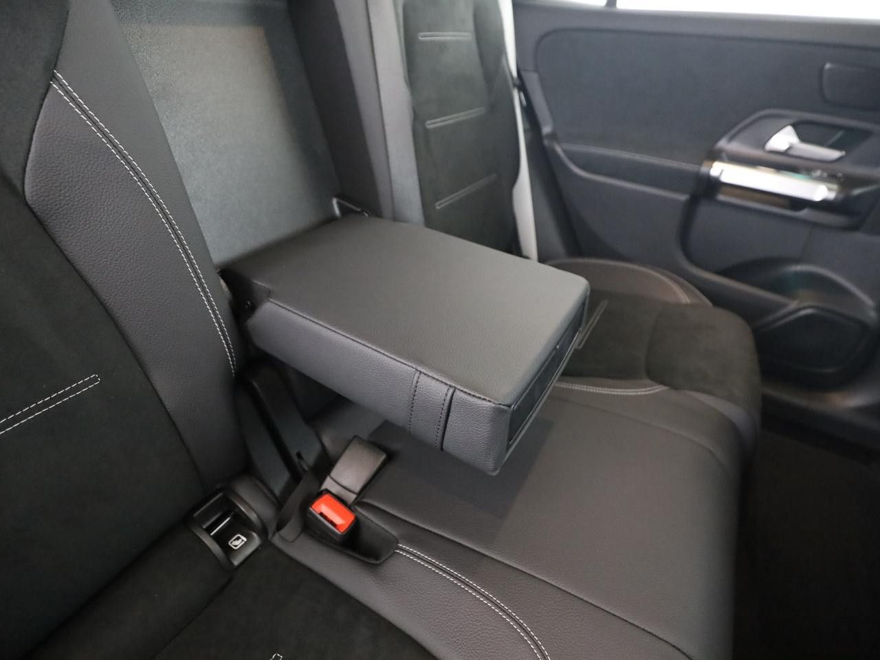 Mercedes-Benz GLB – Bild 19