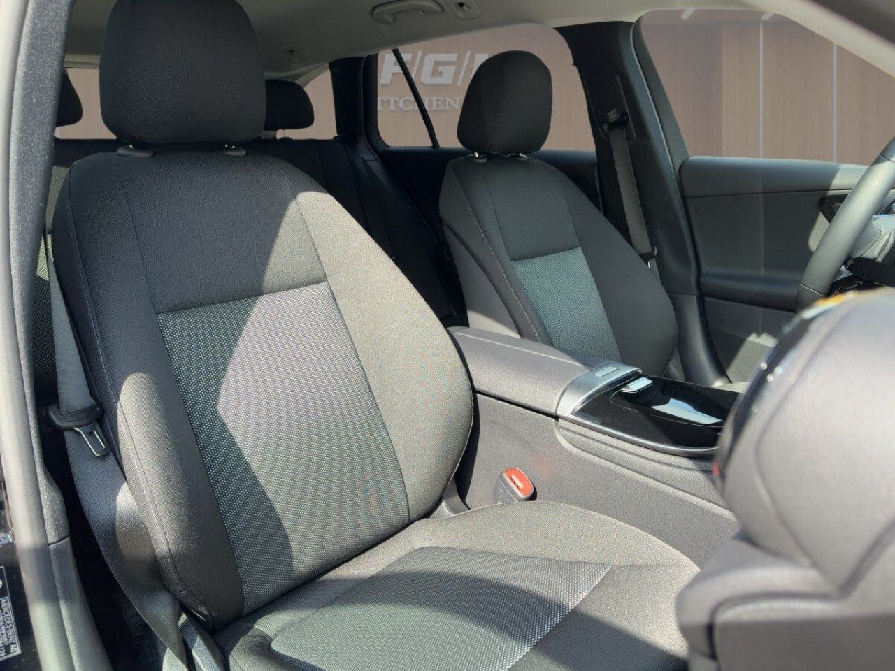 Mercedes-Benz C-Klasse – Bild 18