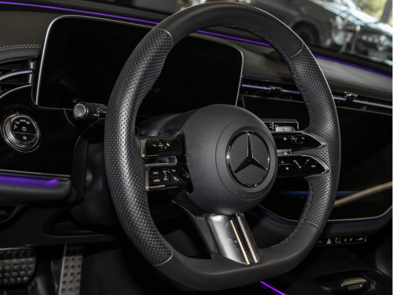 Mercedes-Benz E-Klasse – Bild 25