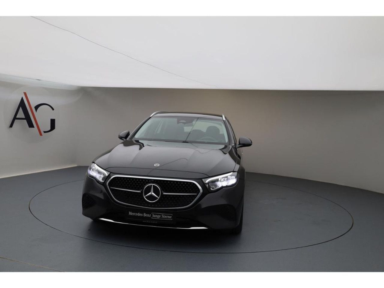 Mercedes-Benz E-Klasse – Bild 8