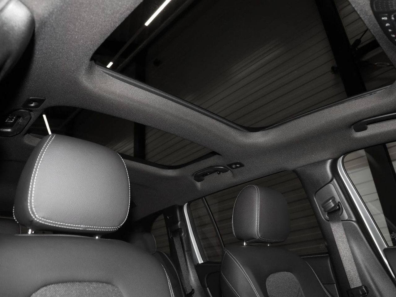 Mercedes-Benz GLB – Bild 16