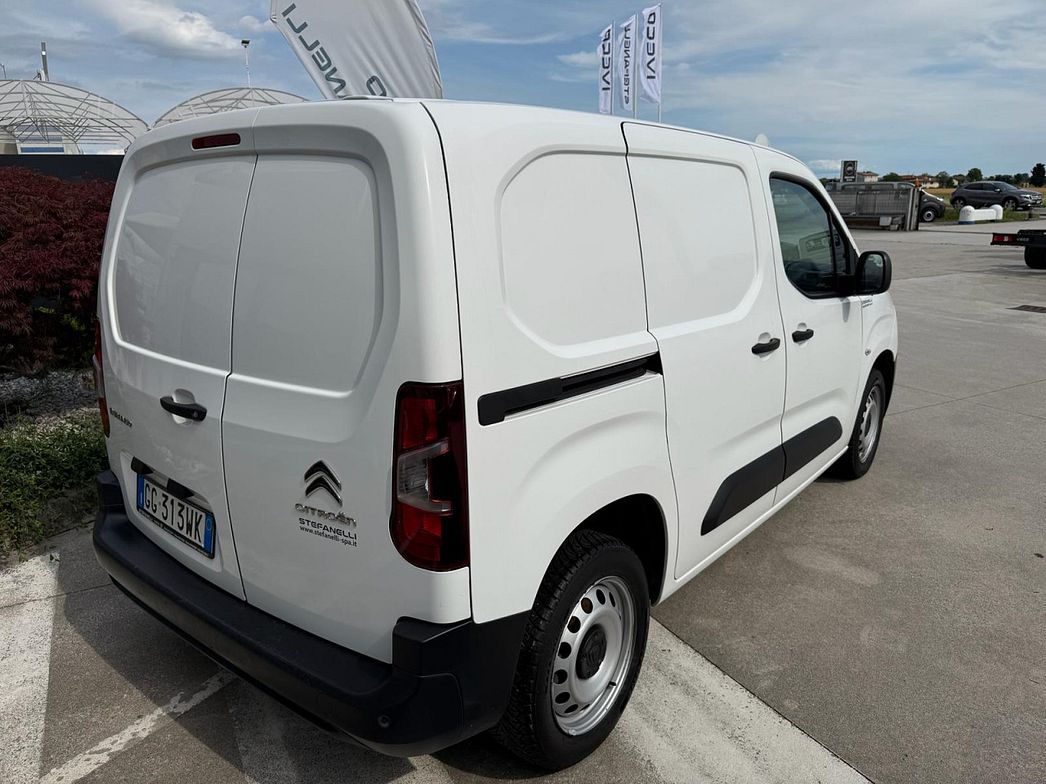 Citroen | BERLINGO M CLUB 130 EAT 8