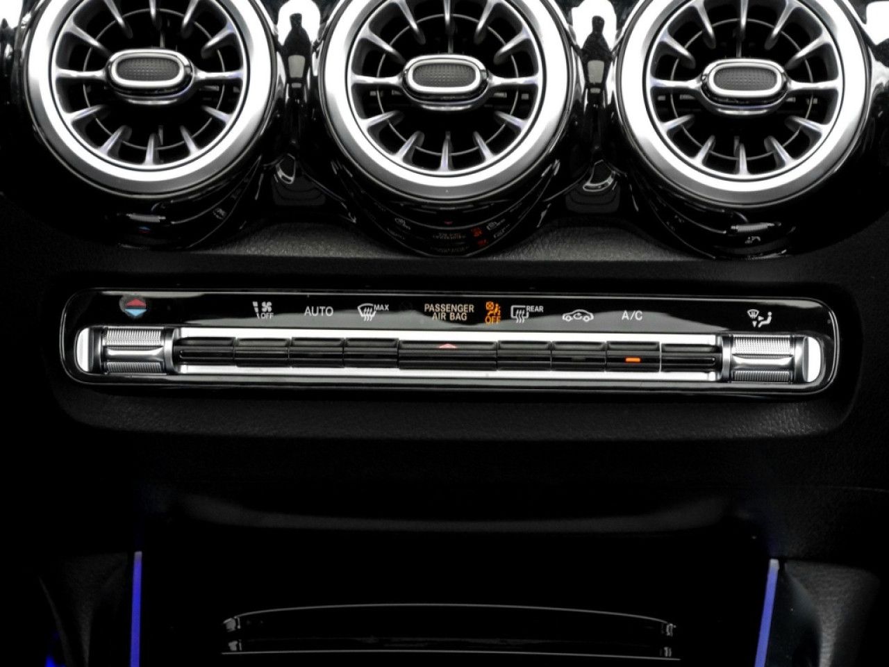 Mercedes-Benz GLB – Bild 9