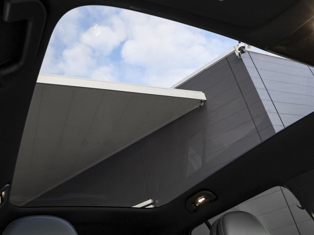Mercedes-Benz GLB – Bild 12
