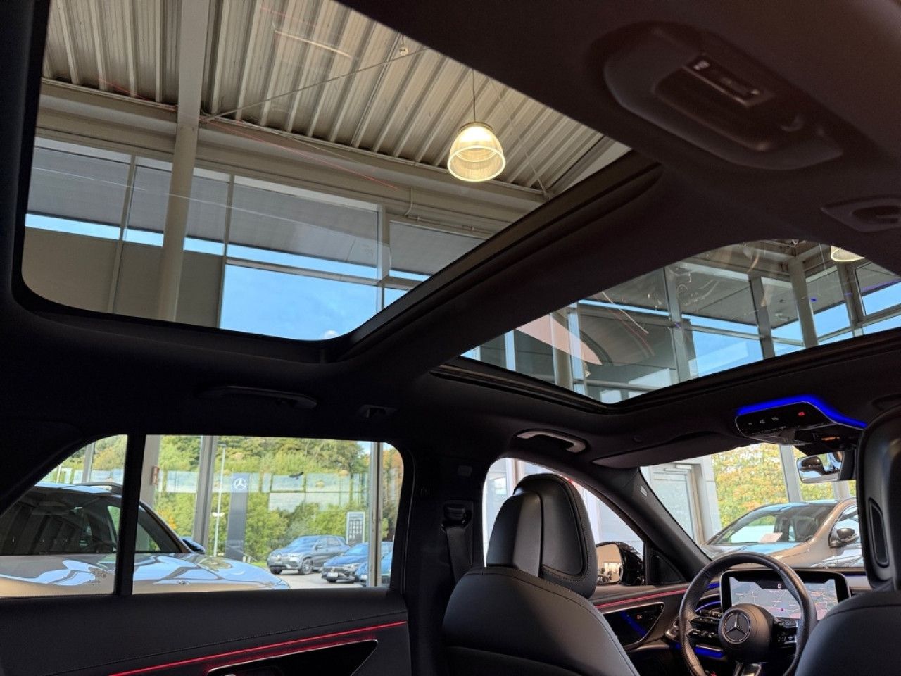 Mercedes-Benz E-Klasse – Bild 26
