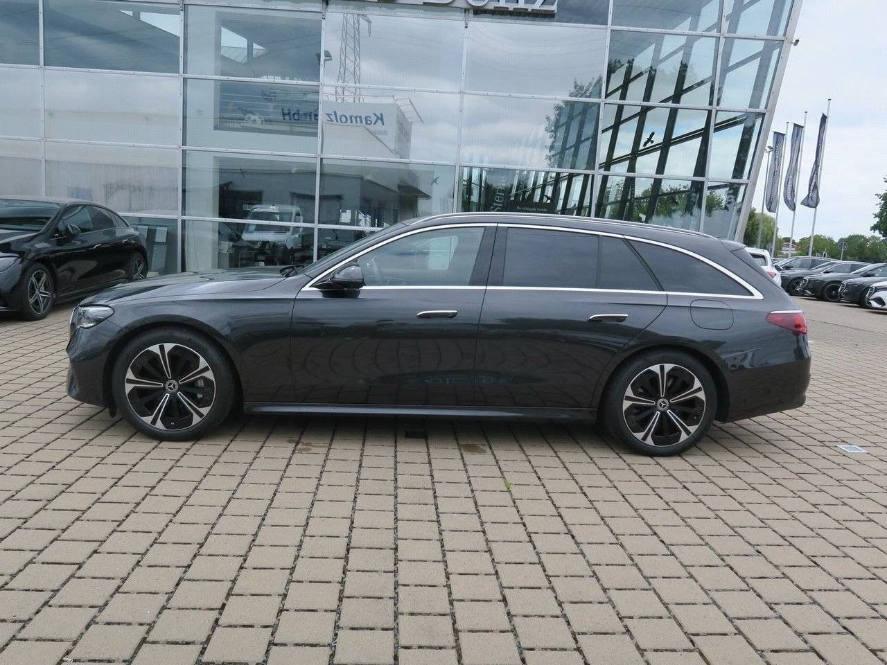 Mercedes-Benz E-Klasse – Bild 12