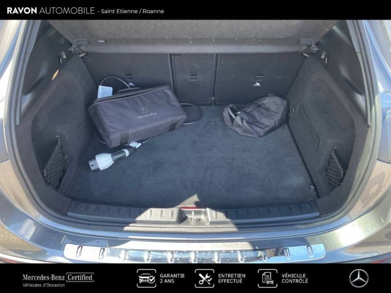 Photo du v&eacute;hicule 13 / 18