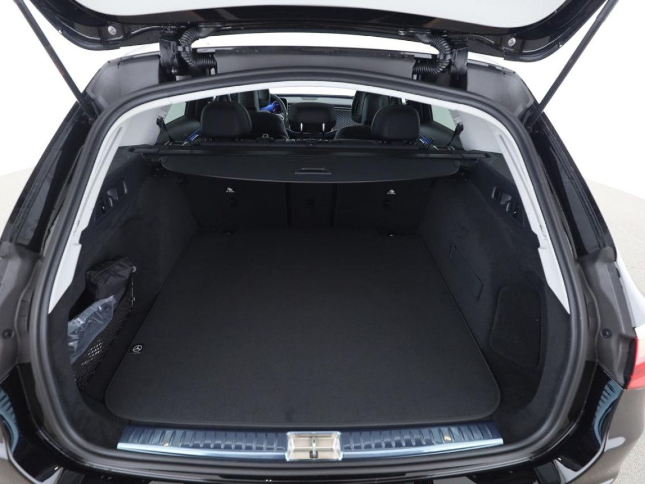 Mercedes-Benz E-Klasse – Bild 12